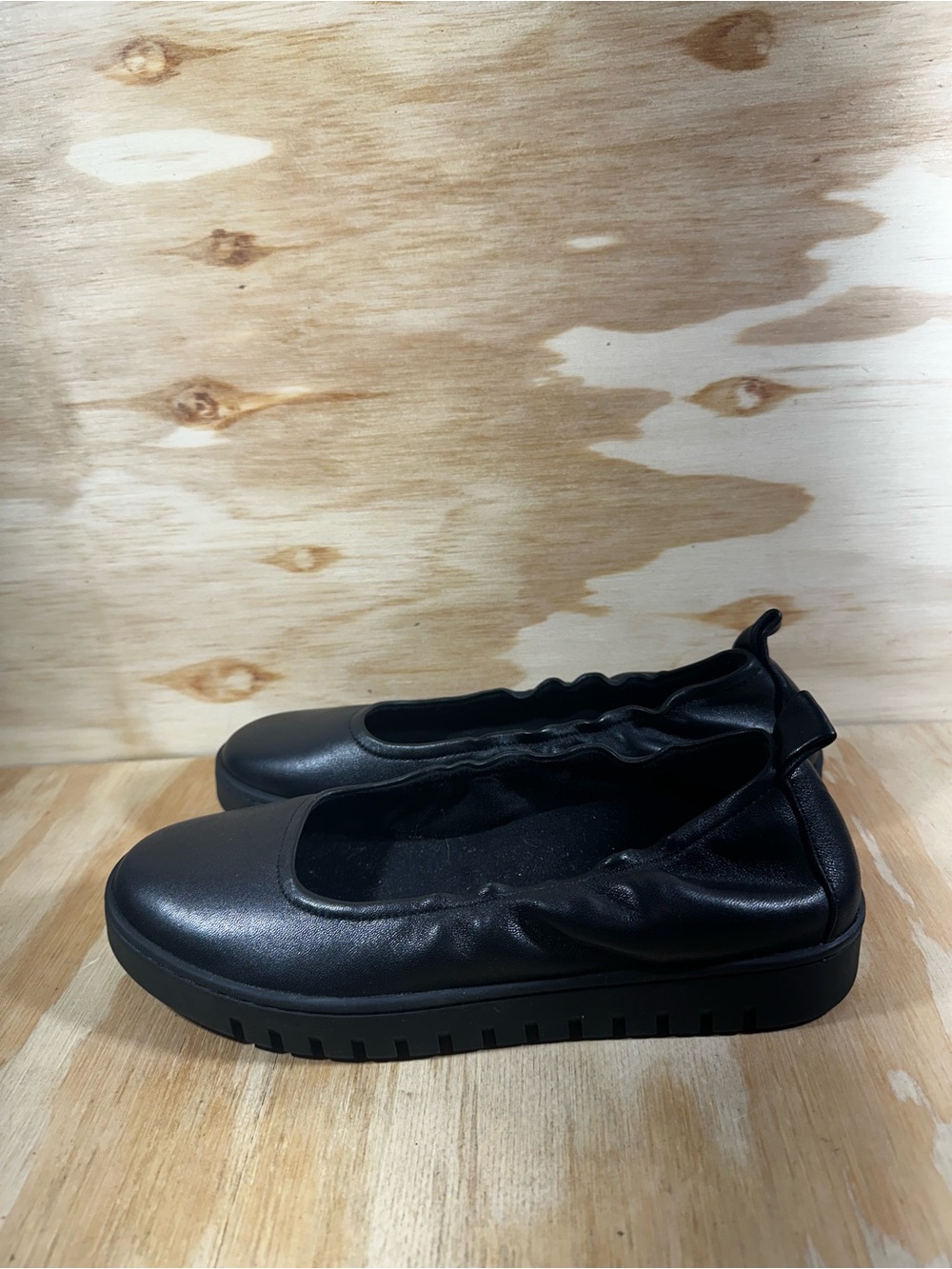 Vionic Uptown Ballet Flats Women’s Size 8.5